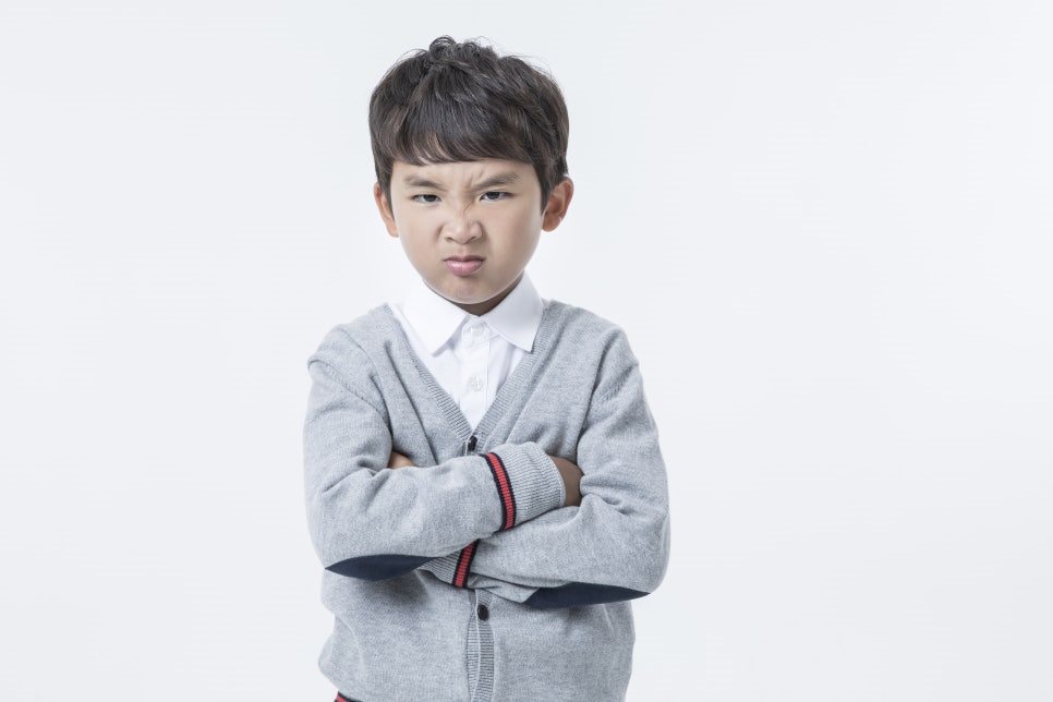 신경질만 나면 욕설을 하는 아이