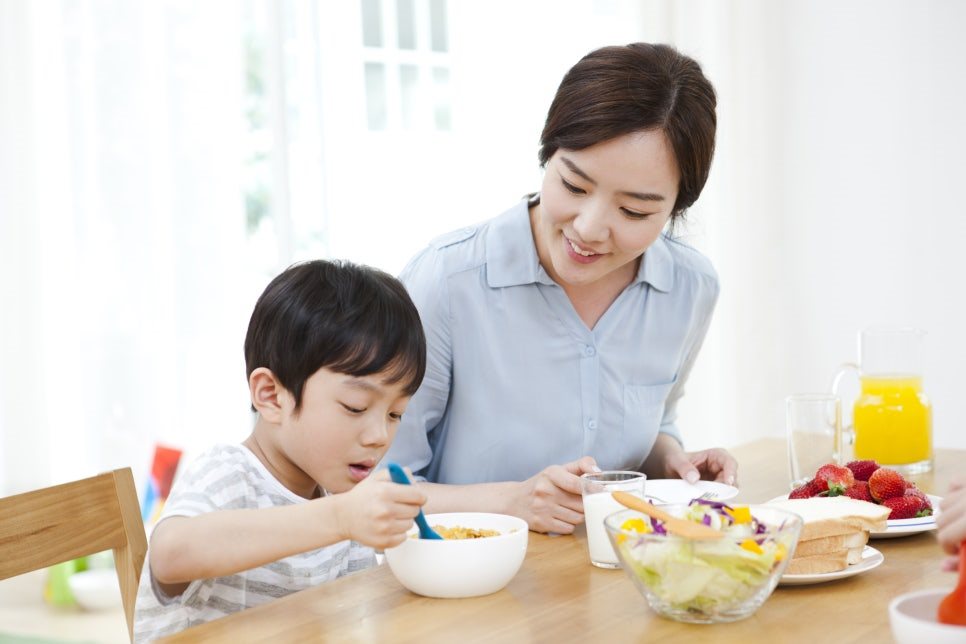 짜고 매운 음식만 찾는 아이 괜찮은가요?