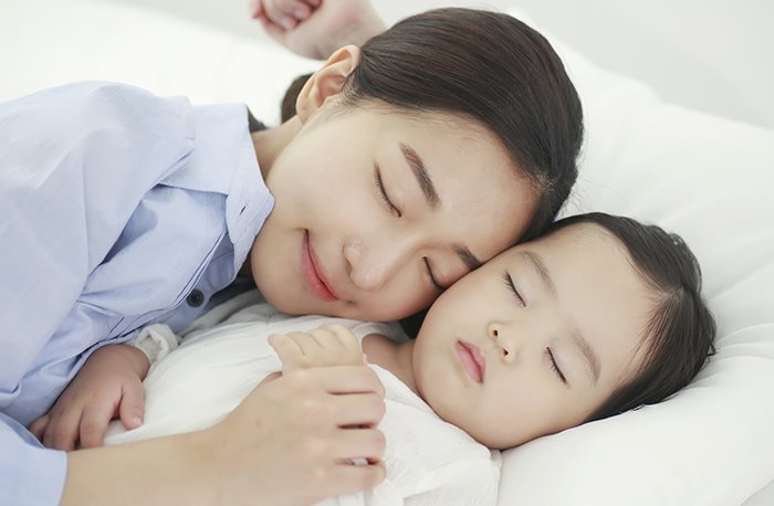 아이도 '올빼미'가 될까 걱정이에요